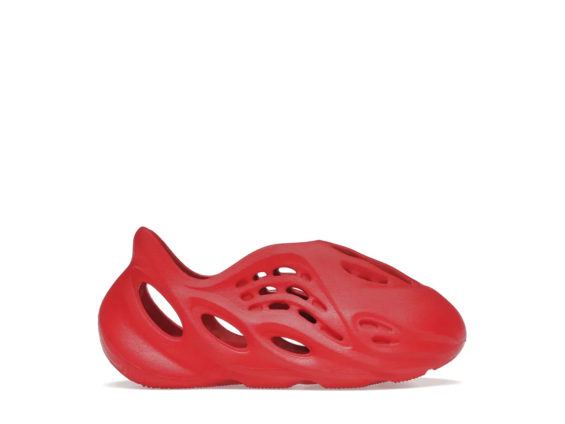 Детские клоги из пены EVA Yeezy Foam RNNR Adidas, Vermillion