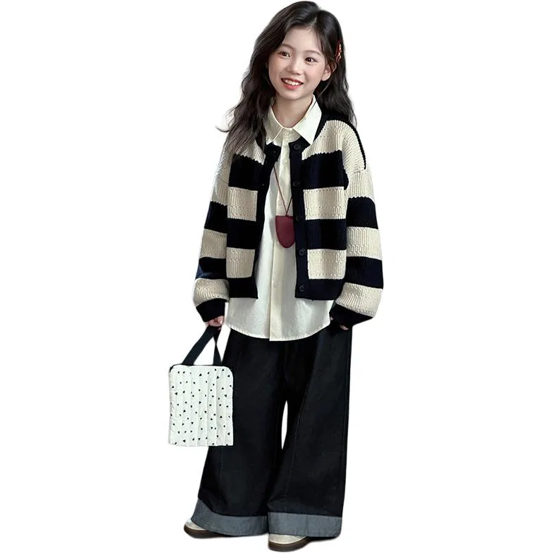 Детский свитер с круглым вырезом Yarn Sweater PLANDOO