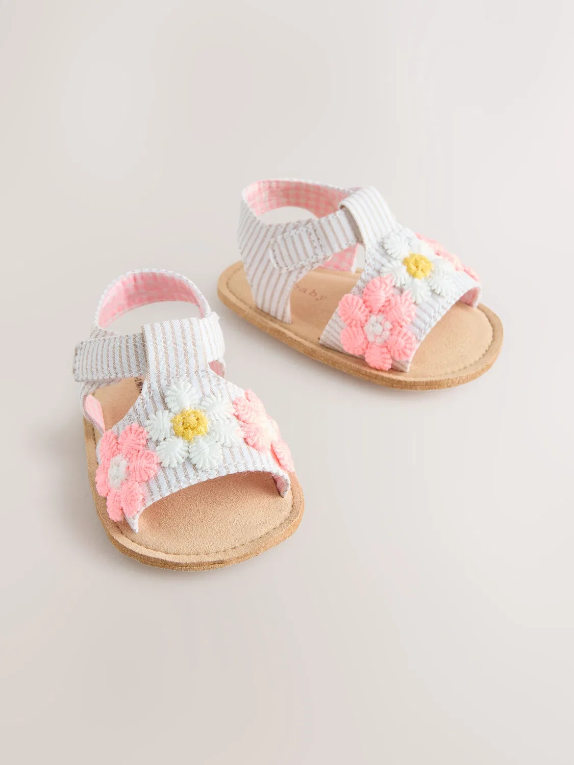 Сандалии с цветочным декором, Pink/Neutral Floral Next