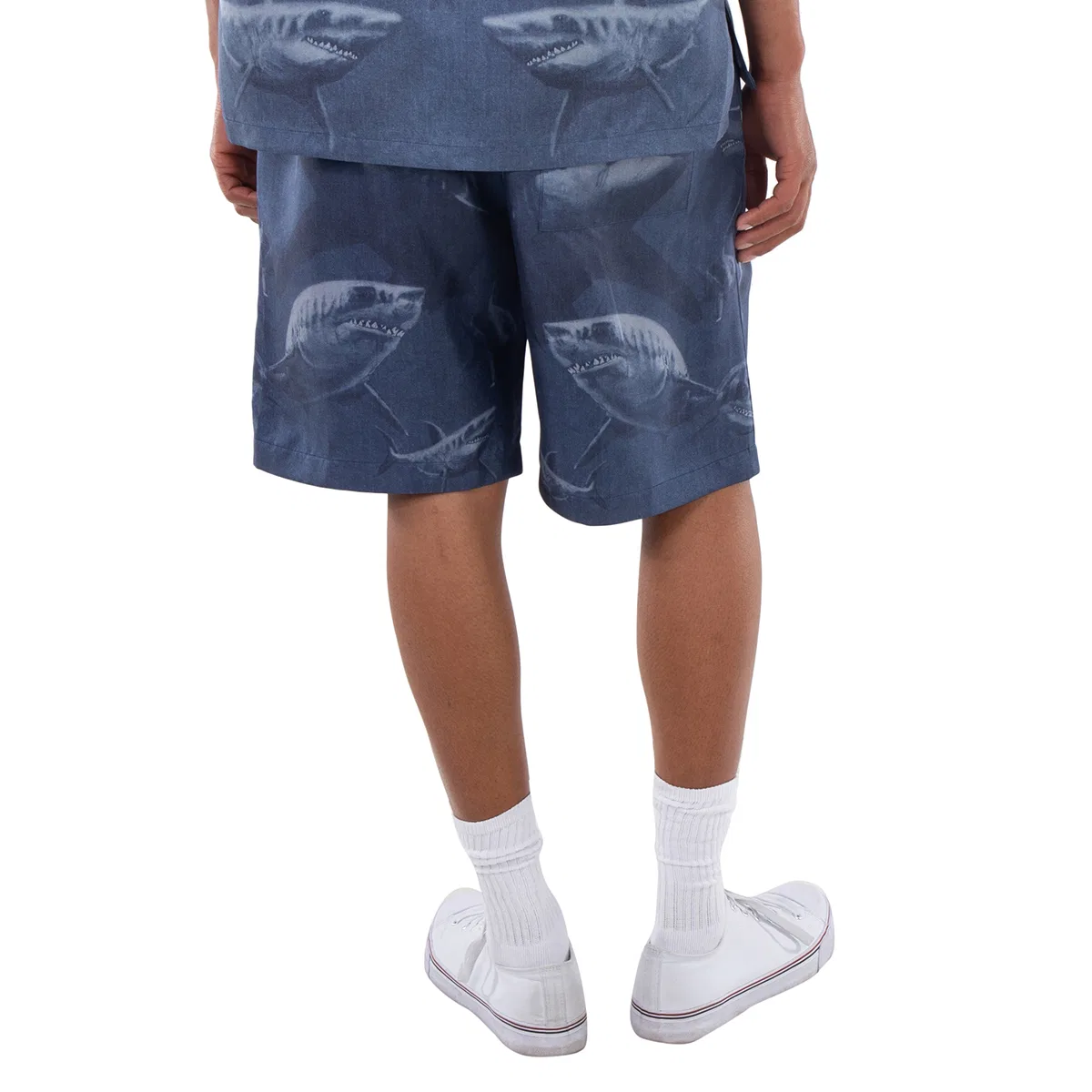 Шорты с принтом акулы из шелка Shark-Print Silk Shorts Burberry, Rich Navy Ip Pat — фото 4