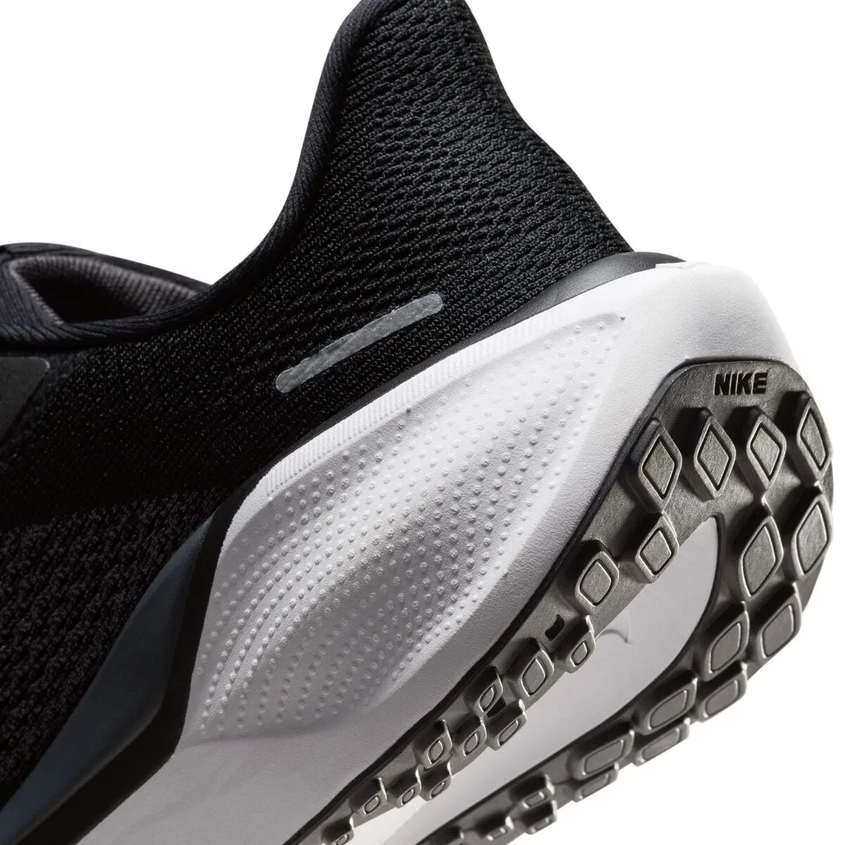 Детские кроссовки для бега с амортизацией Nike, Black/White-Anthracite — фото 2