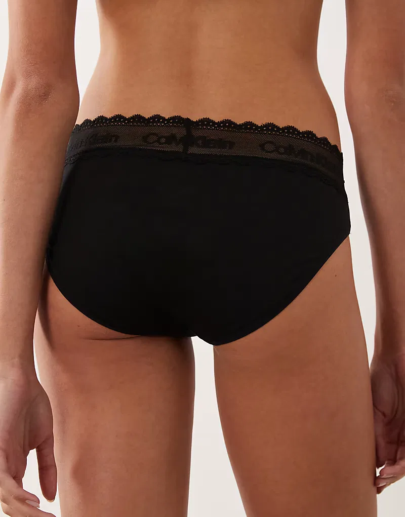 Трусики-бикини из хлопка с кружевом от Calvin Klein, черный — фото 3