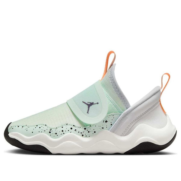 

Кроссовки 23/7 'barely green grey' Air Jordan, зеленый