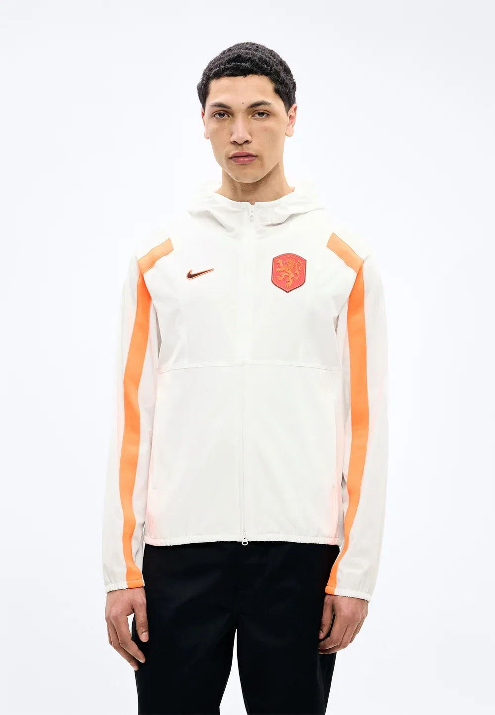 Энергетика Нидерландов - форма национальной сборной Nike Performance, White/Hyper Crimson