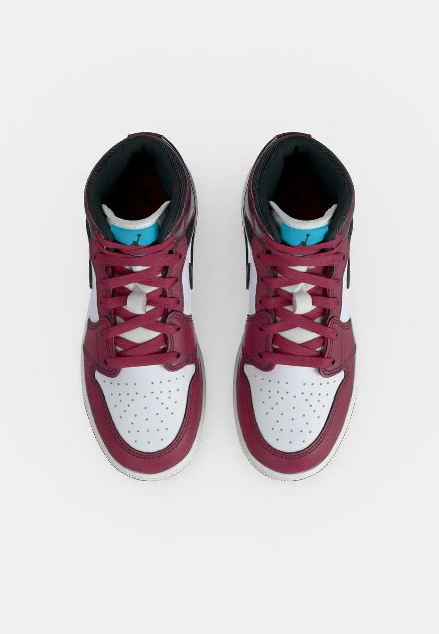 Кроссовки Jordan 'Air Jordan 1 Mid SE' в цветах баклажан и ягода — фото 4