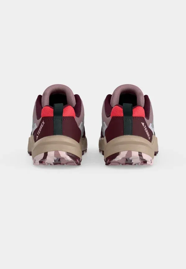 Ботинки Adidas Terrex, сиреневый/бордовый — фото 4