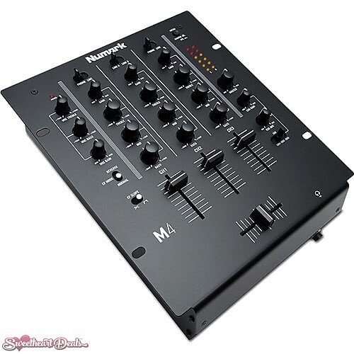 

Numark M4 Black 3-канальный скретч-микшер с 3-полосным эквалайзером