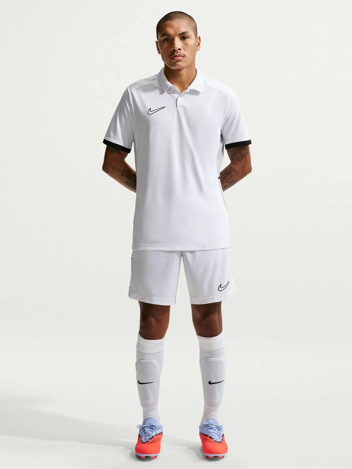 Шорты тренировочные Dri-FIT Academy Nike, белый
