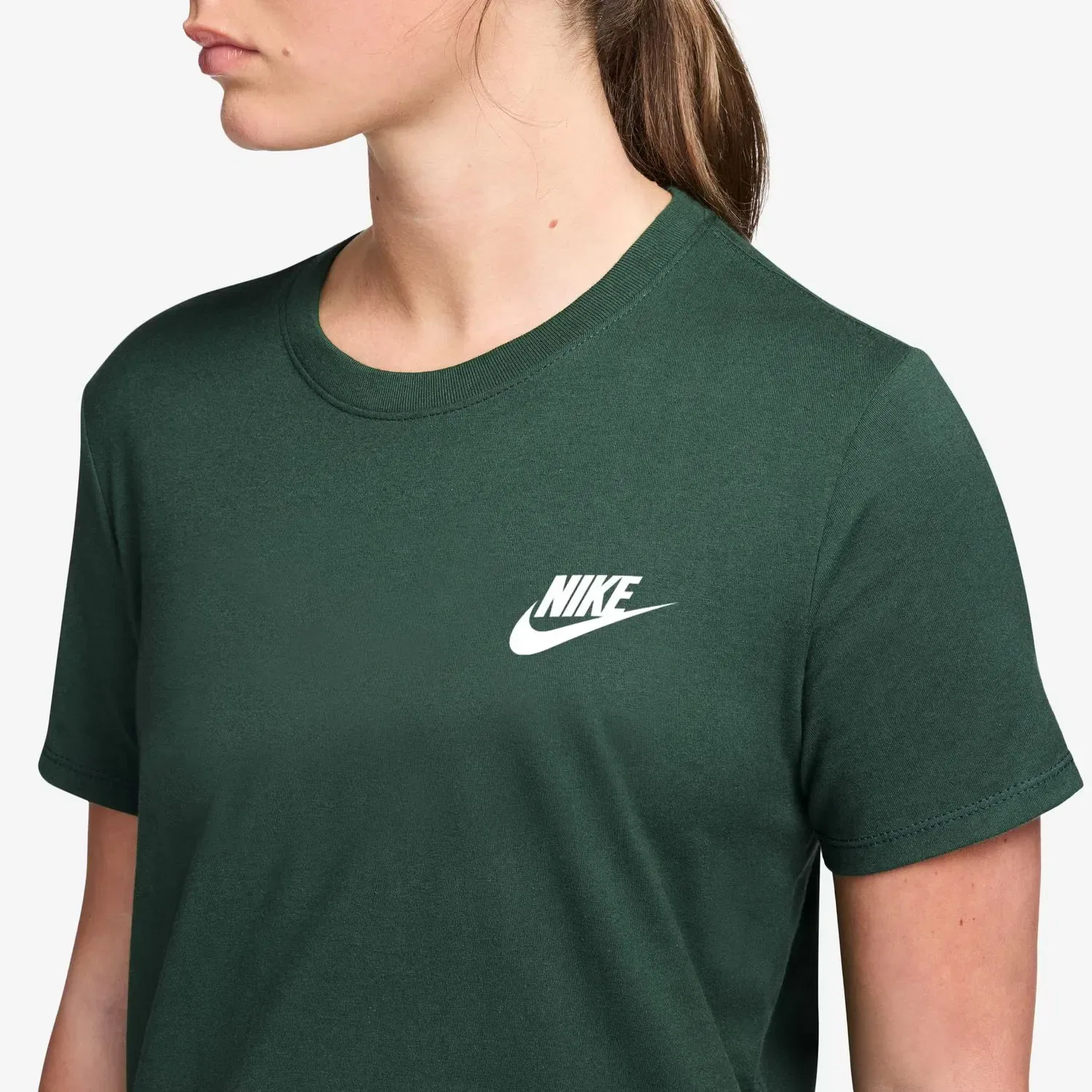 Женская футболка Sportswear Club Essentials Nike, Verde — фото 3