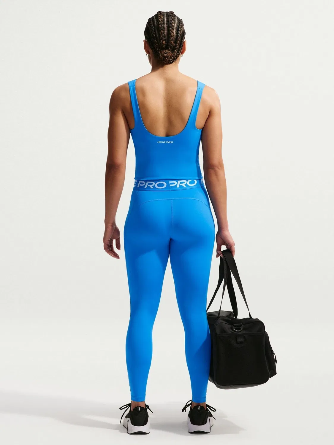 Спортивный топ-бра Nike Pro Sculpt, средняя поддержка, фото-синий — фото 2