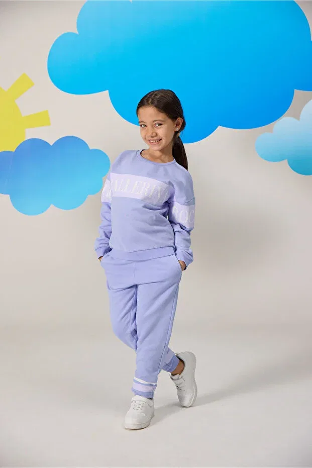 Детский для девочек комплект свитшот-брюки с принтом Ballerina printed pink girl's sweatshirt and pants set Verte Vallée, Lilac