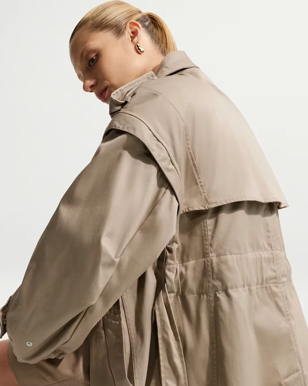 Женский тренч Nike Sportswear Airreverent, Khaki/Khaki/Khaki — фото 4
