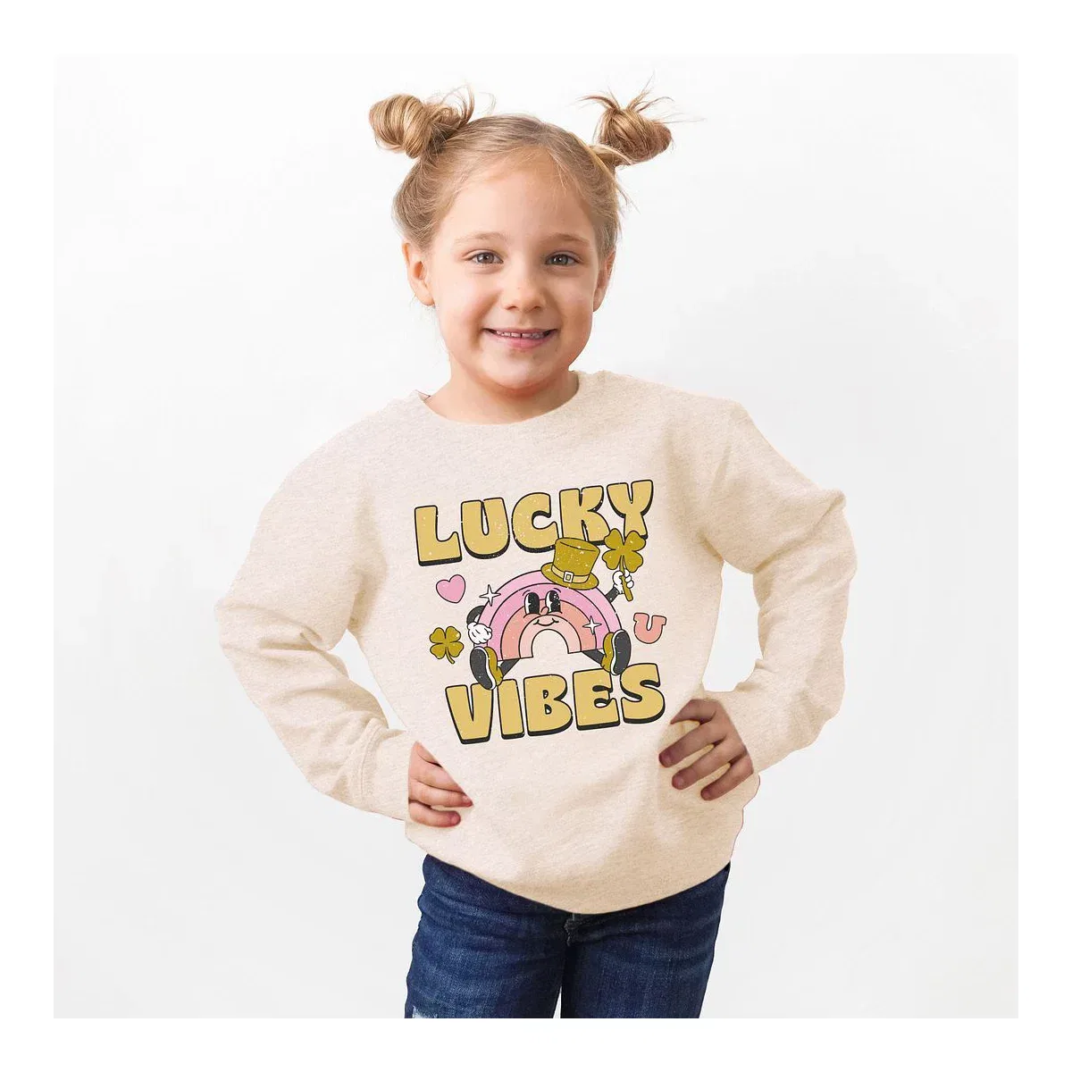 Детский свитшот для девочек с принтом Lucky Vibes Cartoon Rainbow The Juniper Shop, Natural — фото 2