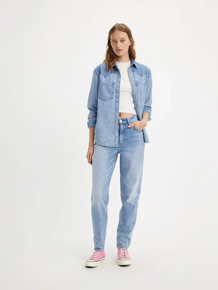 Женские джинсы Mom fit 80s Levi's, Light Blue — фото 4