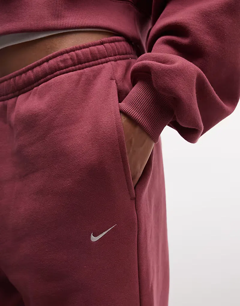 Спортивные брюки Nike Studio Fleece средней плотности, свободного кроя, с отворотами, розовый — фото 4
