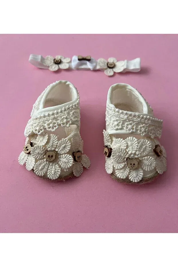 Детские пинетки для девочек кружевные Lace baby booties & headband Baby Wear, White — фото 4