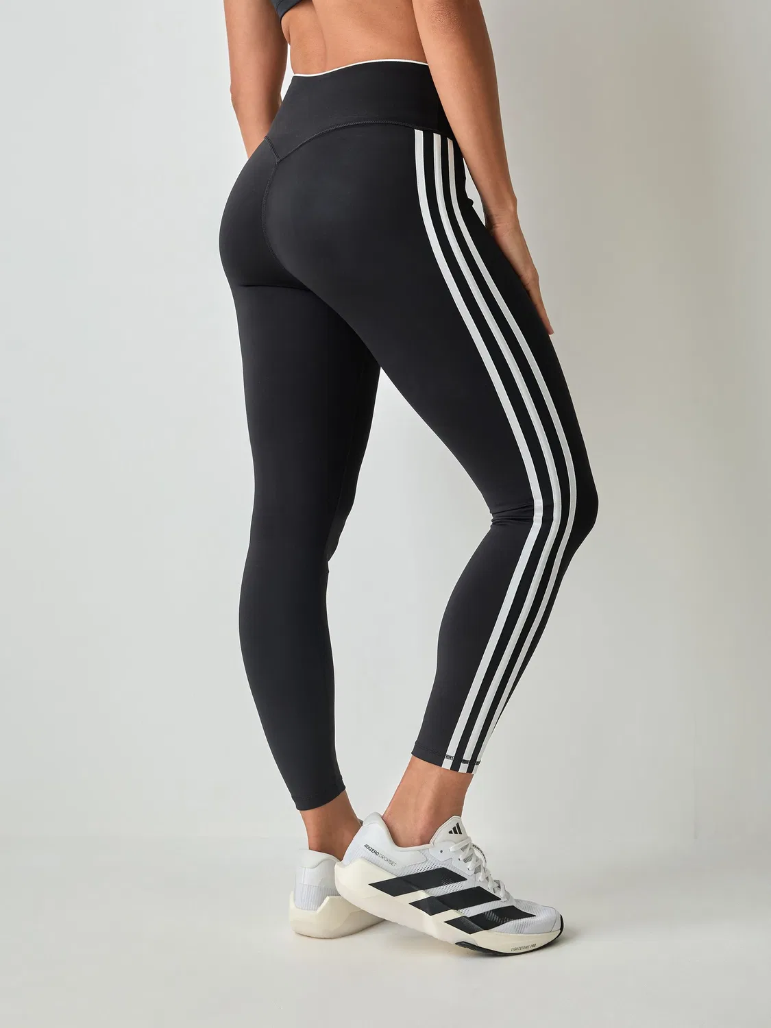 Черные спортивные леггинсы с 3 полосками adidas Originals — фото 4