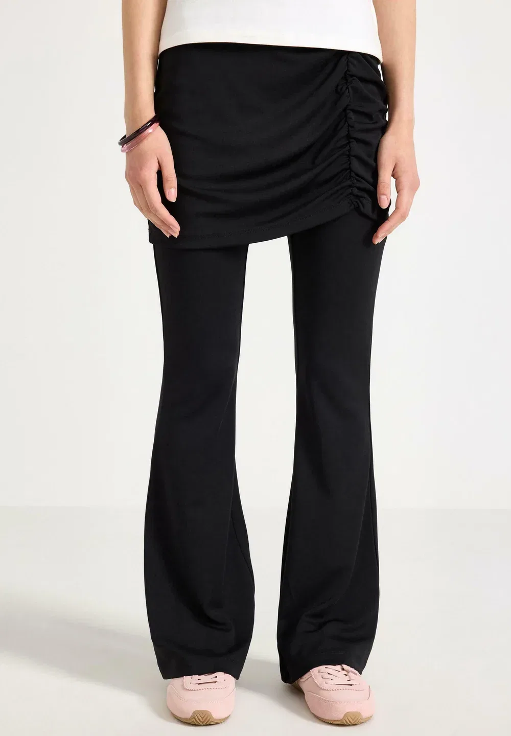 Трикотажные брюки с юбкой - леггинсы - брюки Lindex, Black — фото 2