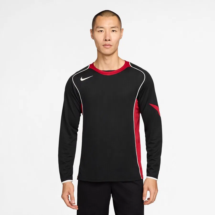Спортивная футболка NIKE Performance Shirt 'Total 90' черного цвета — фото 3