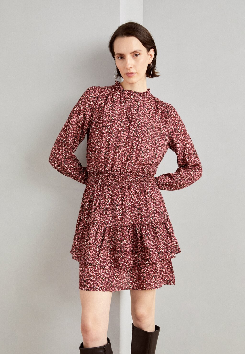 

Летнее платье Dress Diana Lindex, цвет dark pink