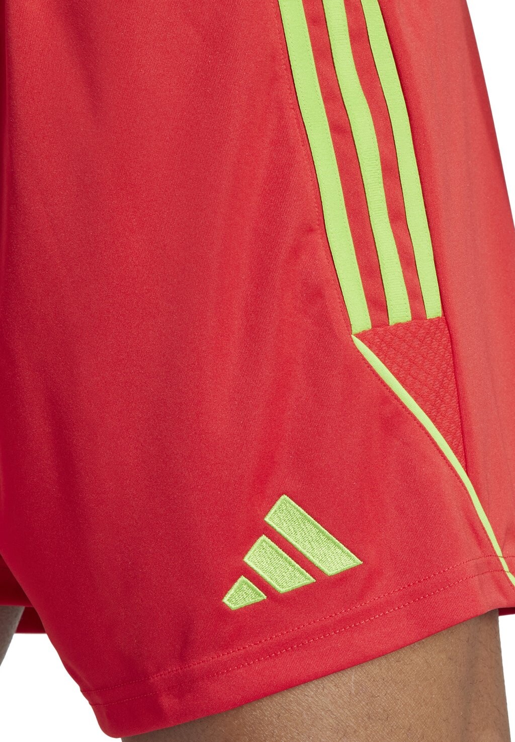 

Спортивные шорты TIRO 23 LEAGUE adidas Performance, цвет rotgruen