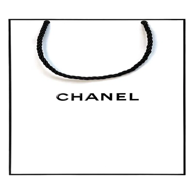 Крем для рук CHANEL, 50 мл, White Egg Goose Pebble, освежающая версия, увлажняющий, в подарочной коробке — фото 2