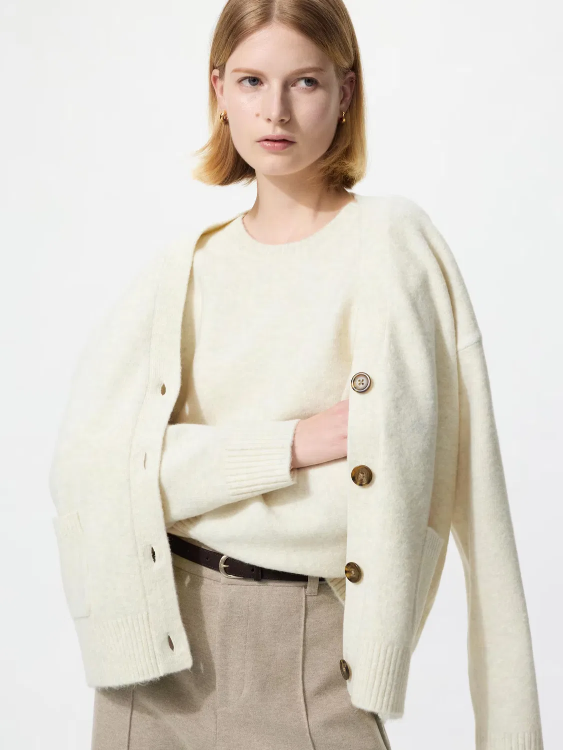 Свитер Uniqlo, женский, кремовый