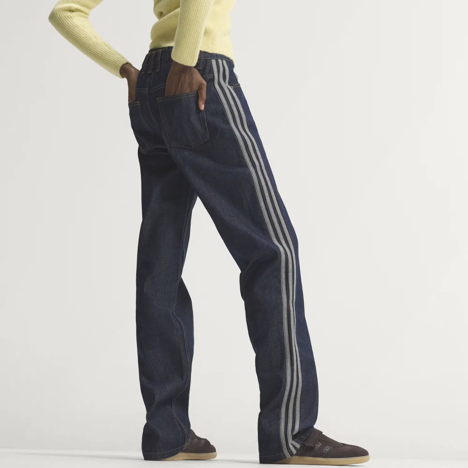 Женские джинсы прямого кроя в тонкую полоску Firebird Mid Rise Straight Denim Pant Adidas Originals, индиго — фото 2