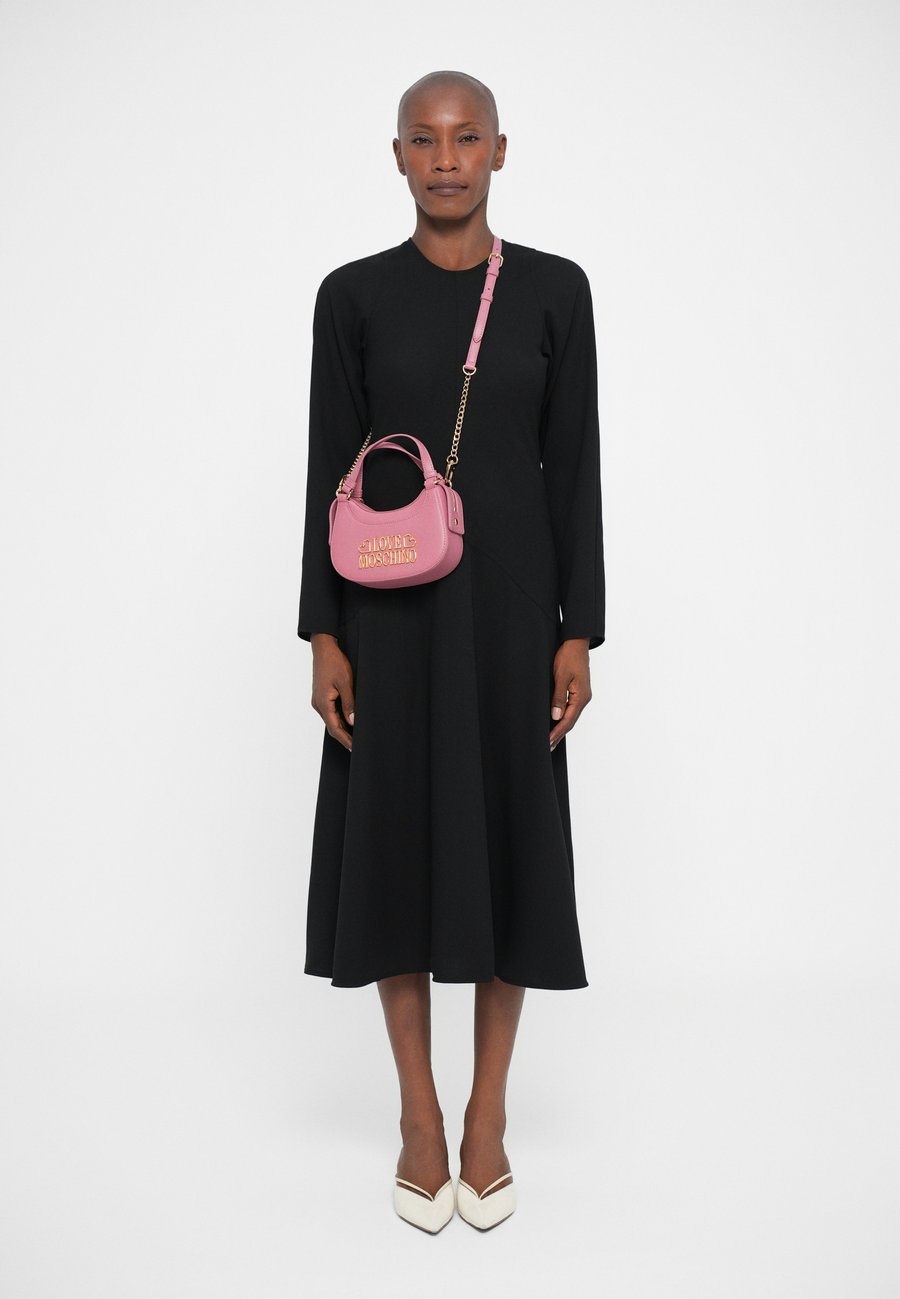 

Сумка Love Moschino LOVELY LOVE, Old Rose/Pink