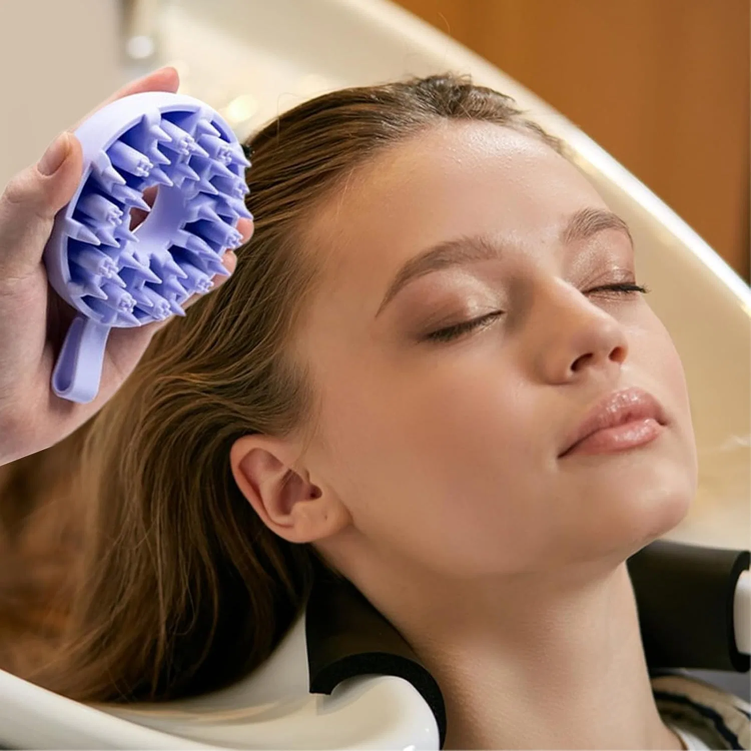 Щетка для массажа головы Shampoo Massage Bürste, силиконовая, 1 шт Generisch — фото 2