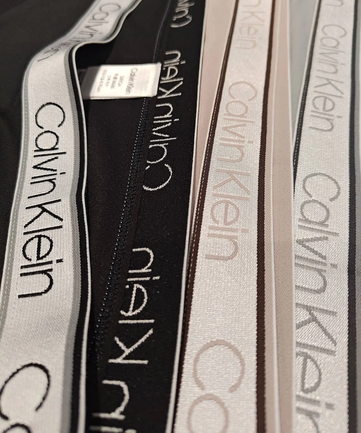 Женские бикини-трусы 3 шт. Calvin Klein, Pink — фото 2