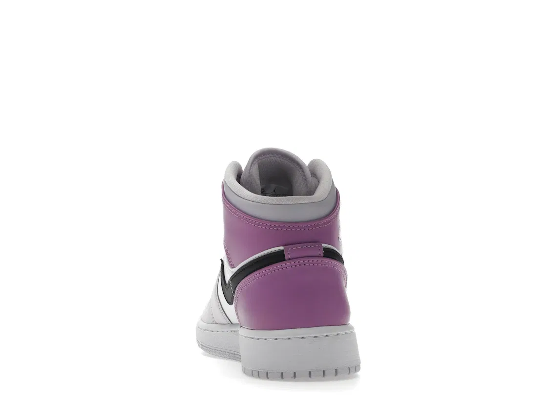 Детские кроссовки Lifestyle с контрастными акцентами Jordan 1 Mid, Barely Grape/White/Rush Fuchsia/Black — фото 4