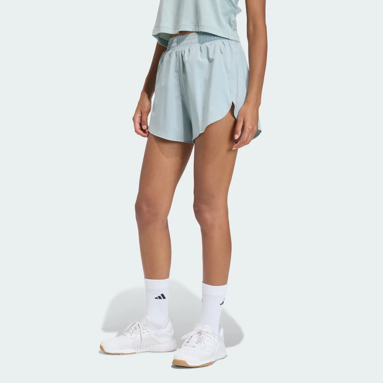 Женские спортивные шорты adidas с четырехсторонней эластичностью Wonder Sage