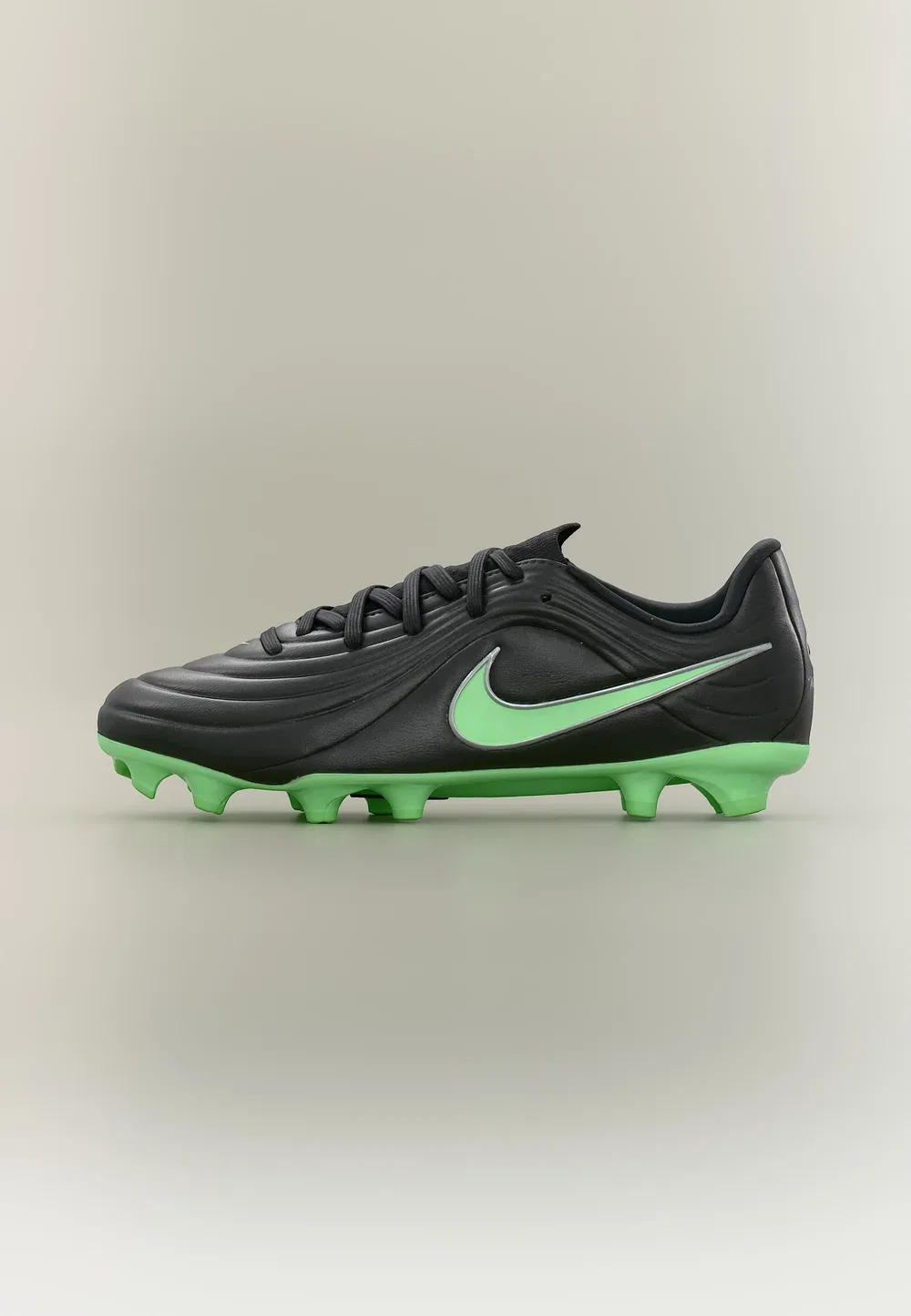 Футбольные бутсы Jr Tiempo Maestro Academy FG/MG унисекс для искусственных газонов Nike Performance, Black/Illusion Green