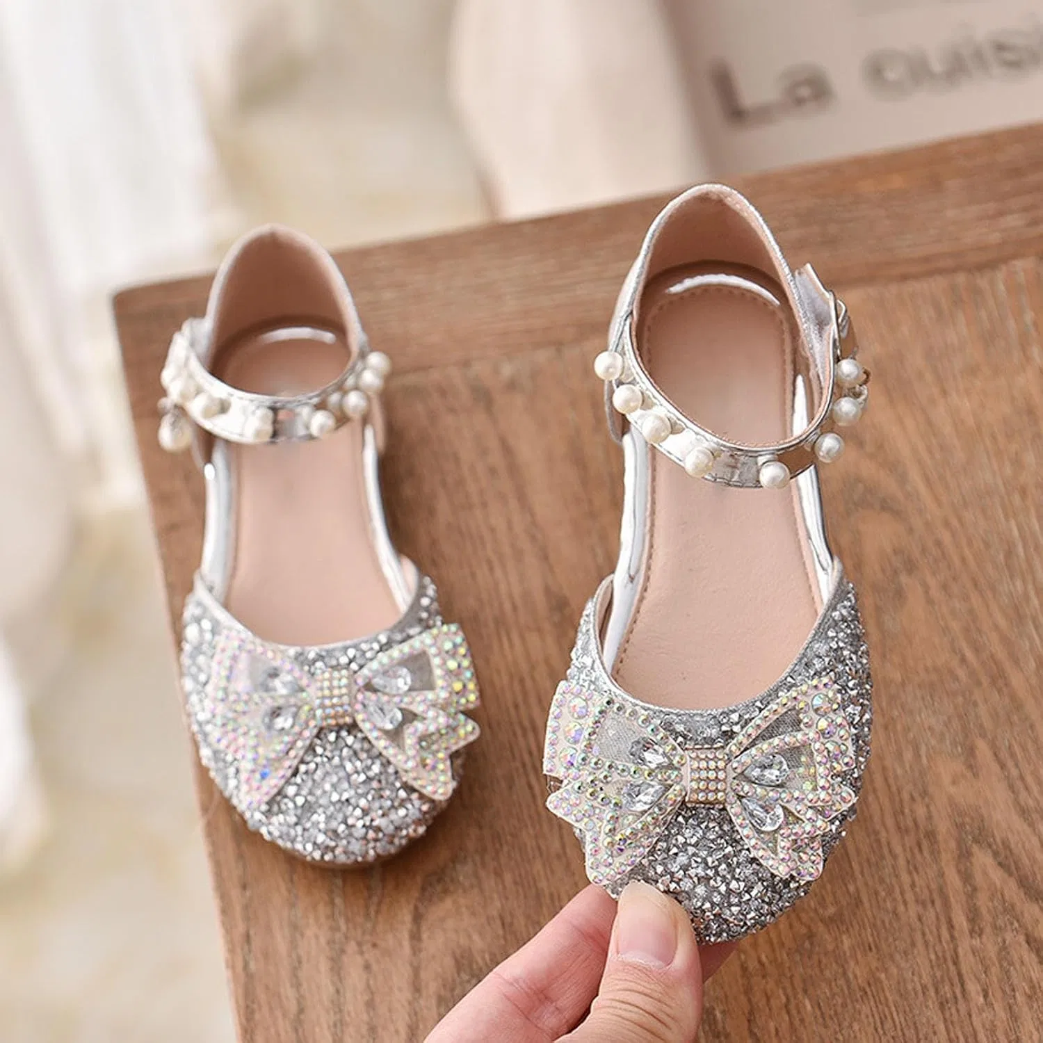 Детские туфли Мэри Джейн для девочек с принтом, Rhinestones Bowknot Flower Girl Wedding Party Pearl Strap Dress Shoes, Silver — фото 4