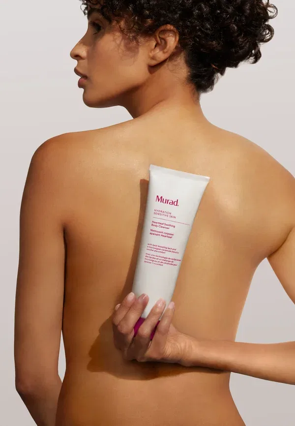 Очищающее масло для тела с экстрактом сердцелистника Heartleaf soothing body cleanser Murad 250 мл — фото 3