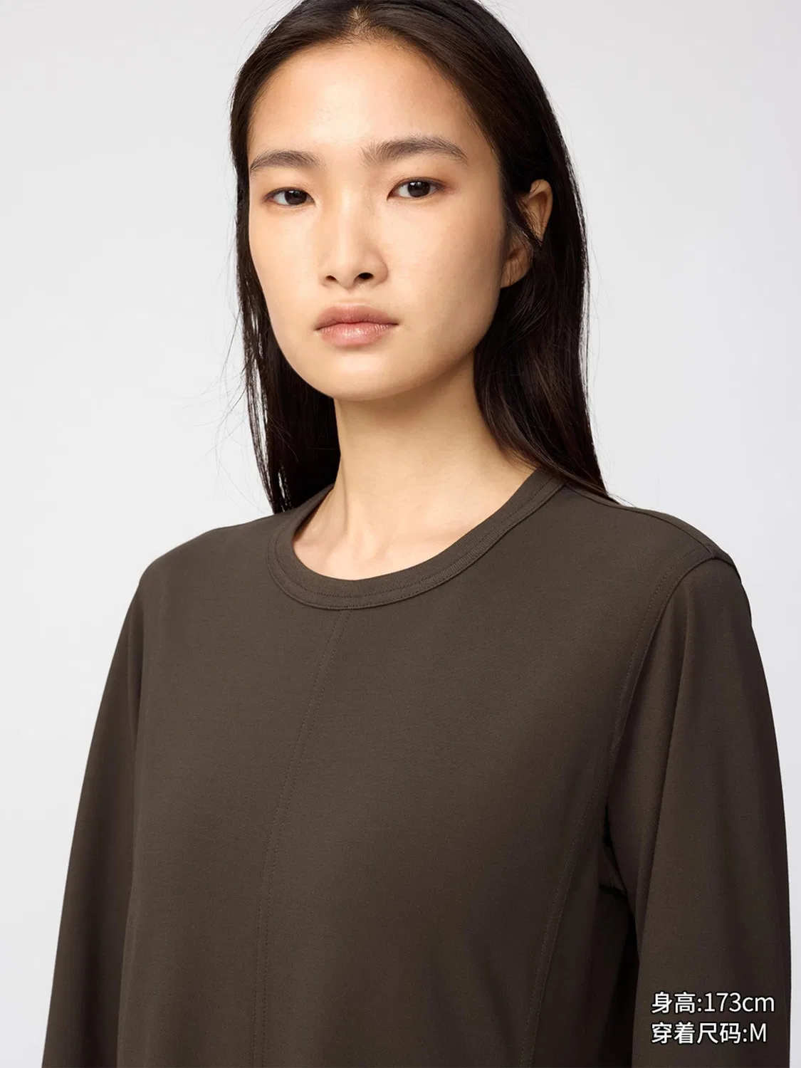 Платье с атласной отделкой Uniqlo, коричнево-черный — фото 4