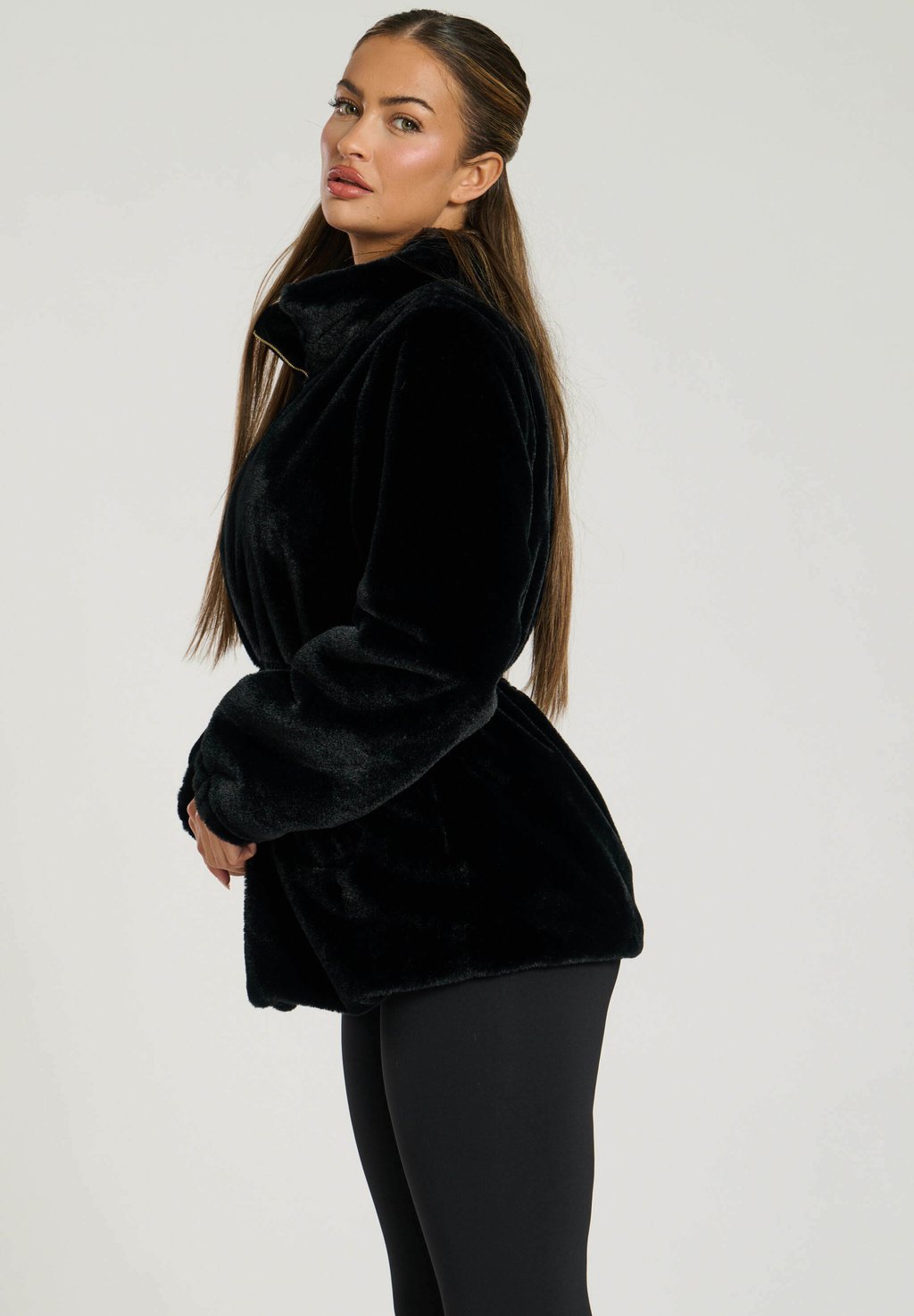 

Куртка из искусственной кожи FAUX FUR WITH WAIST TIES South Beach, черный