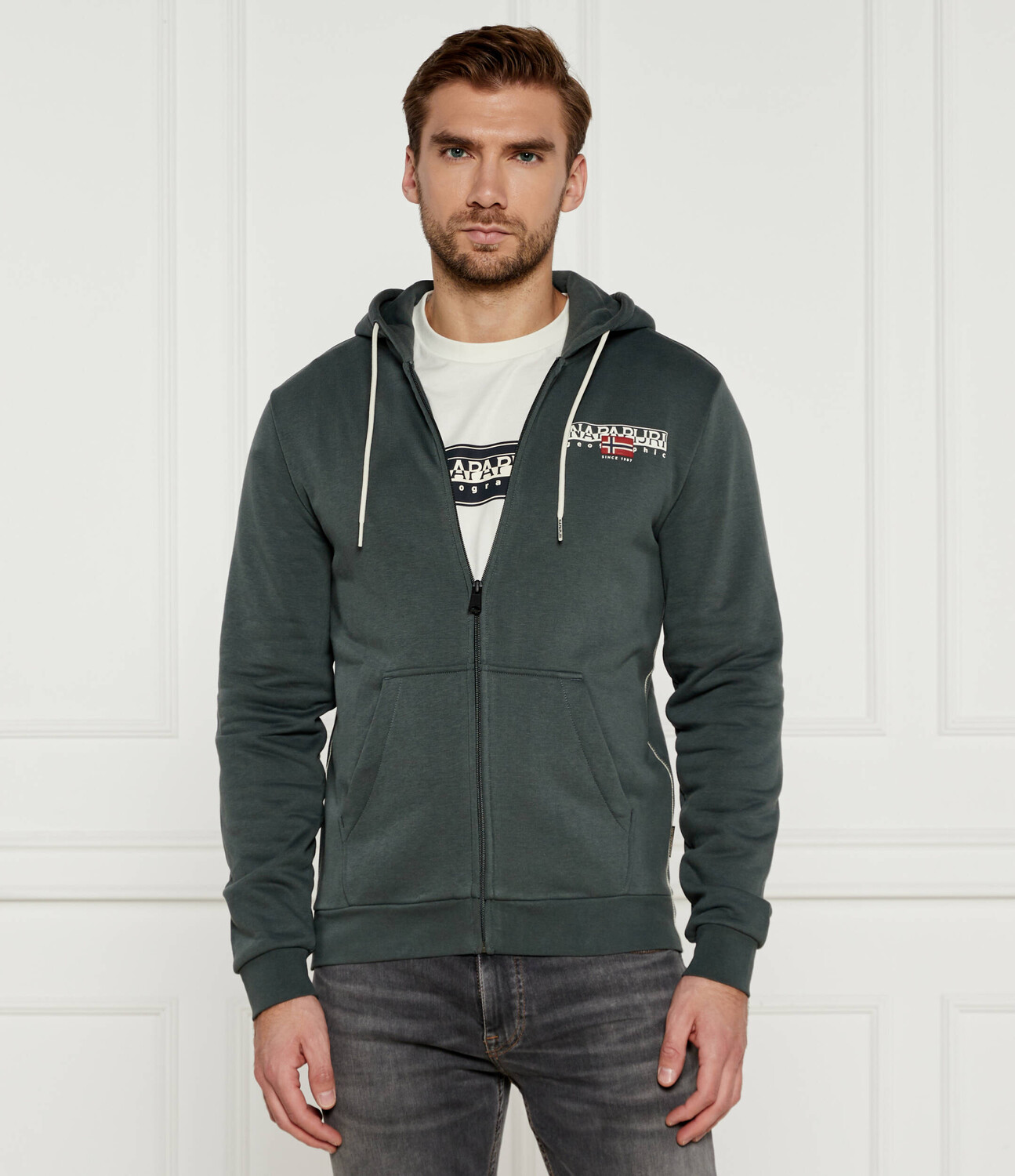 

Толстовка Napapijri Regular Fit, зеленый