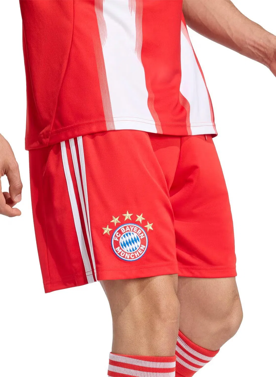 Шорты футбольные с влагоотводящей технологией FC Bayern 2025/2026 Adidas, красный