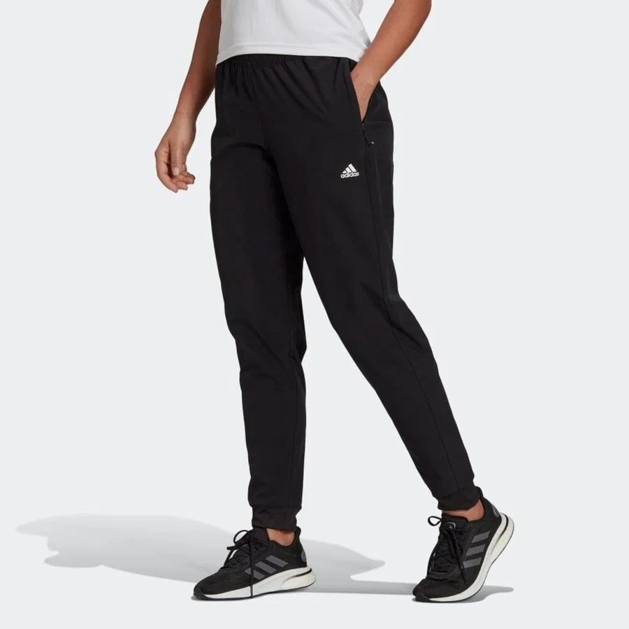Женские леггинсы с зауженными штанинами и карманами Adidas HD9622, Черный