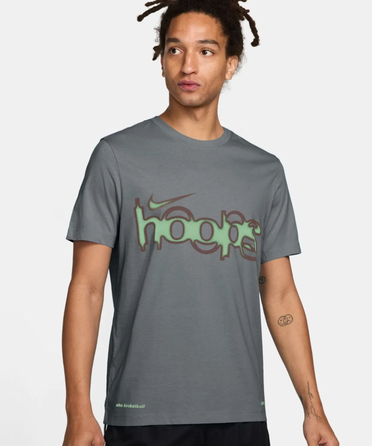 Мужская футболка с принтом NIKE STD ASBURY HOOPS S/S, серый