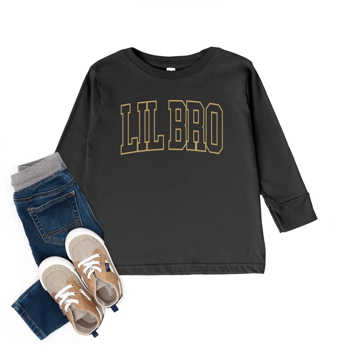 Детский лонгслив с принтом Lil Bro Varsity Outline The Juniper Shop, Kelly — фото 2