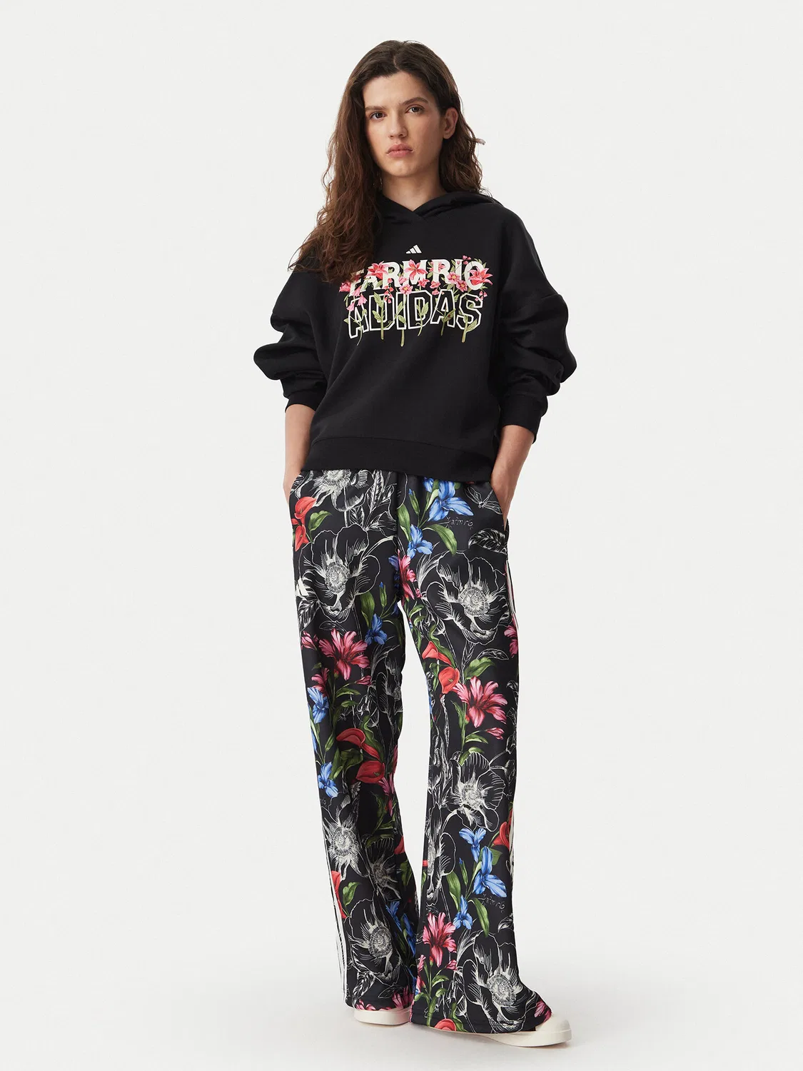 Женская толстовка стандартного кроя Farm Rio Hoodie Adidas, черный — фото 2