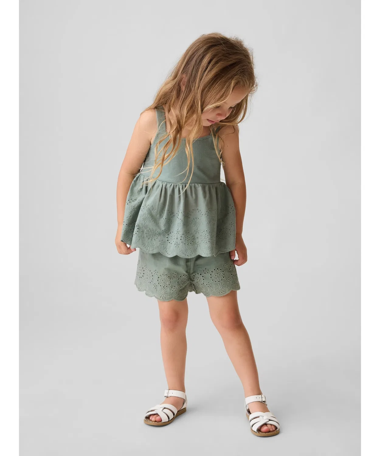 Детские шорты с длиной выше колена, с принтом, модель Pull On Shorts GAP, Green — фото 2