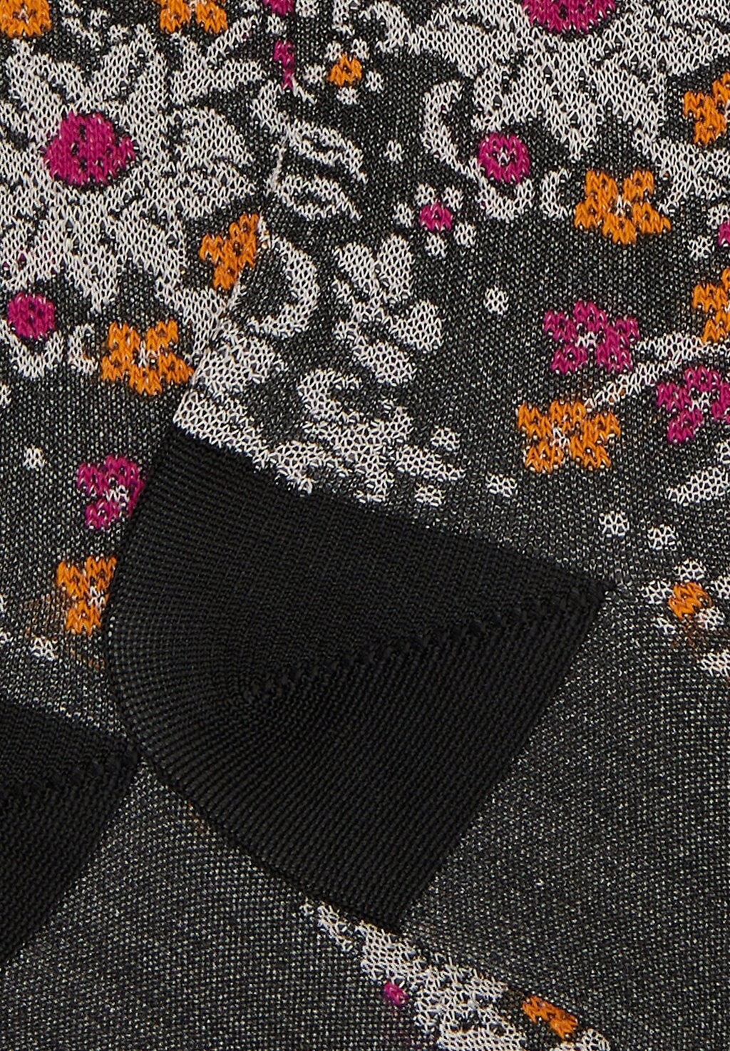 

Носки выше колена WITH LEAFY FLORAL MOTIF Gallo, черный