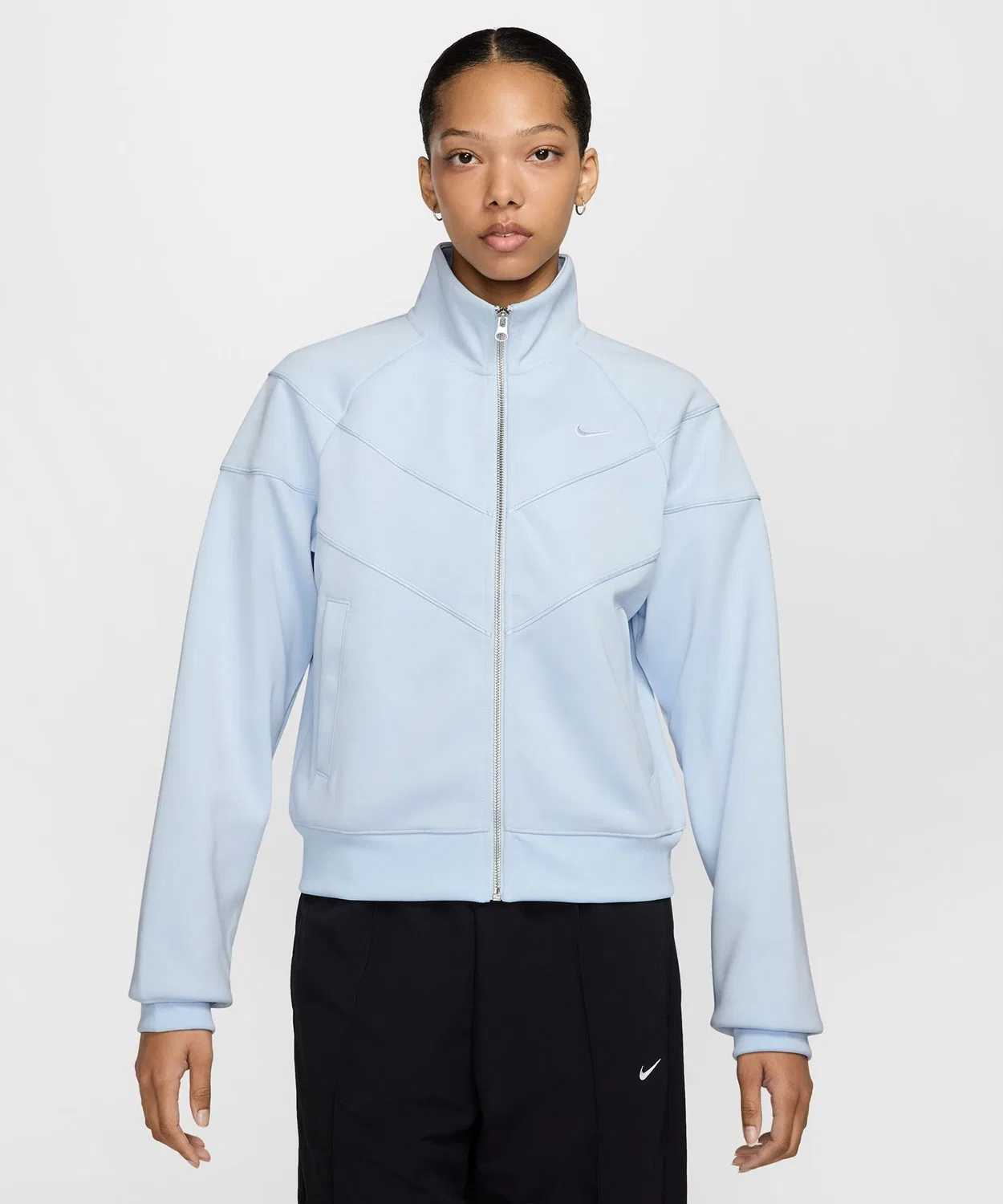 Куртка Nike Windrunner женская из полиэстера, синяя