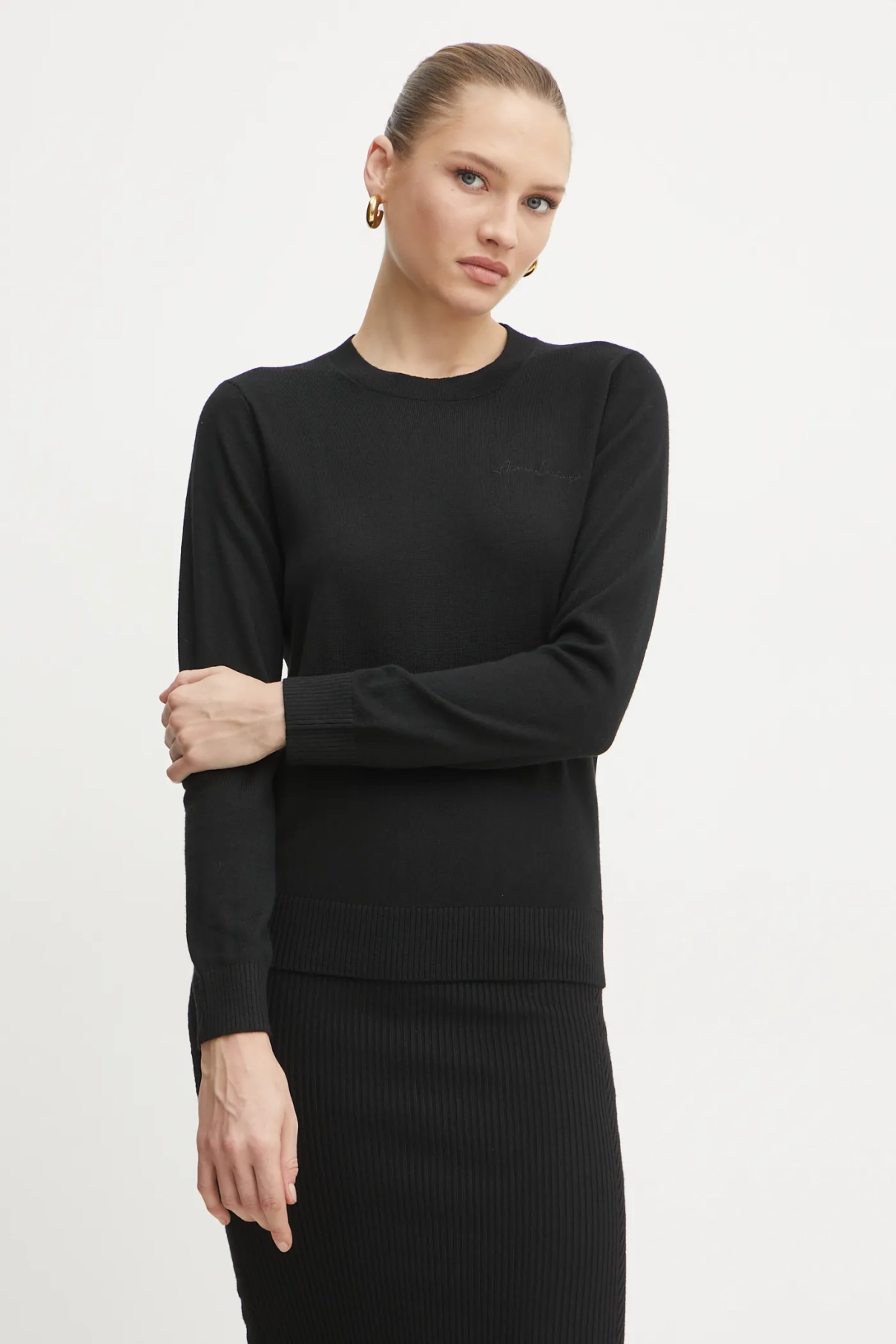 

Шерстяной свитер Armani Exchange, черный