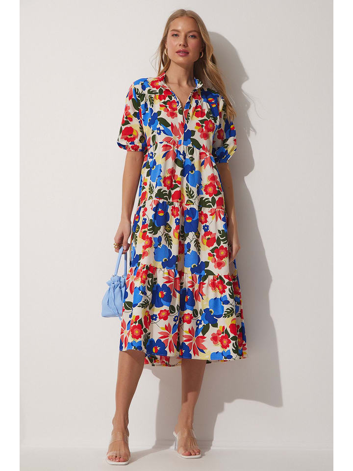 

Happiness Istanbul Платье кремового/синего/красного цвета