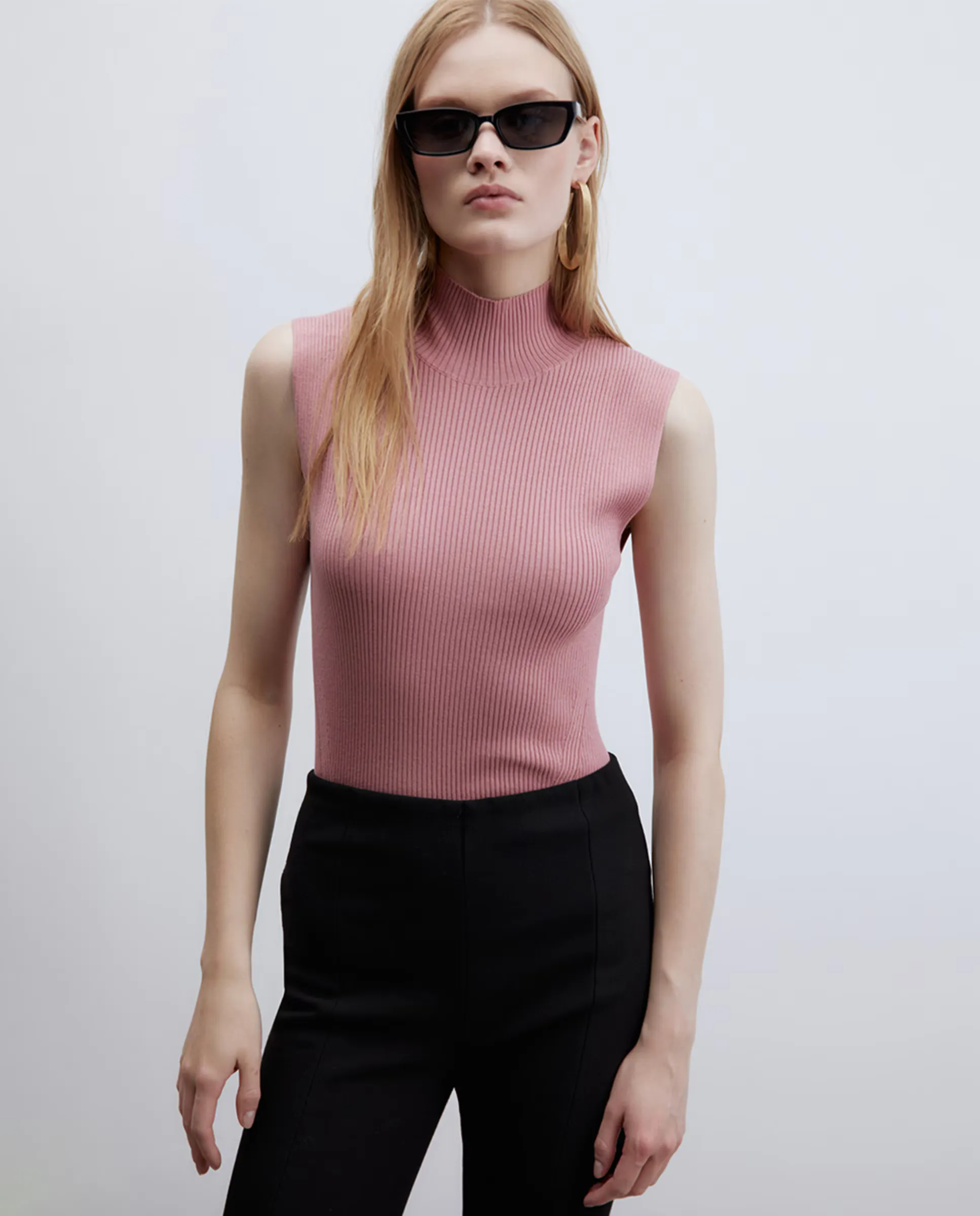 

Топ без рукавов Sfera, цвет Rosa claro